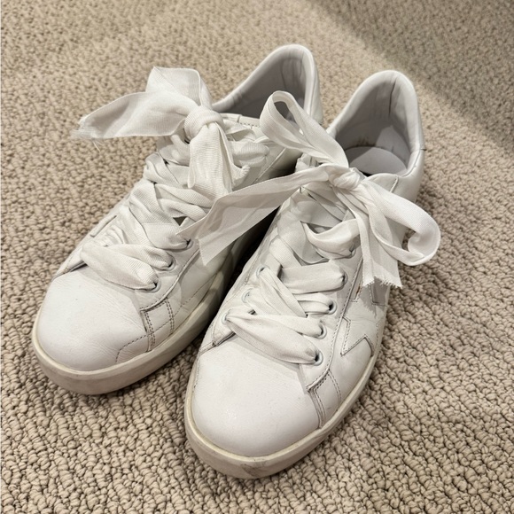 Golden Goose Pure White Sneakers - Picture 2 of 5